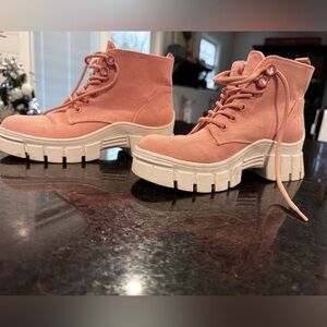 Guess Hedya canvas  high top Pink Sneakers size 7 M